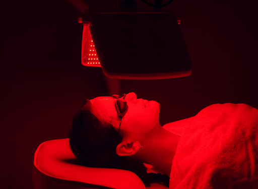 Light Therapy for Hair Growth: Does Photobiomodulation Really Work?