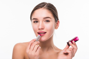 Natural Remedies for Chapped Lips: 10 Best Ways to Keep Lips Smooth